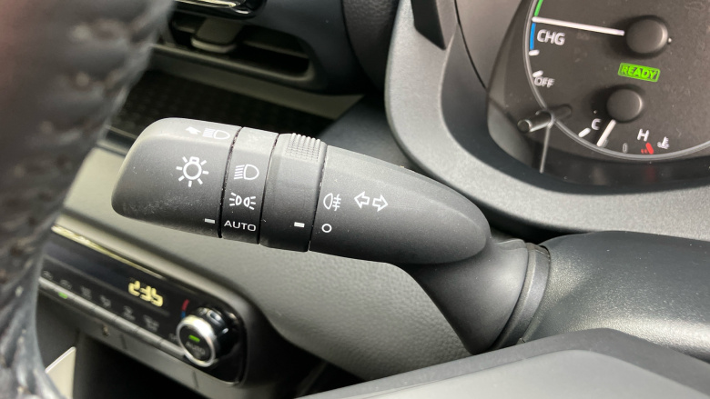 Toyota Yaris 1.5 Hybrid Icon 5dr CVT Hybrid Hatchback